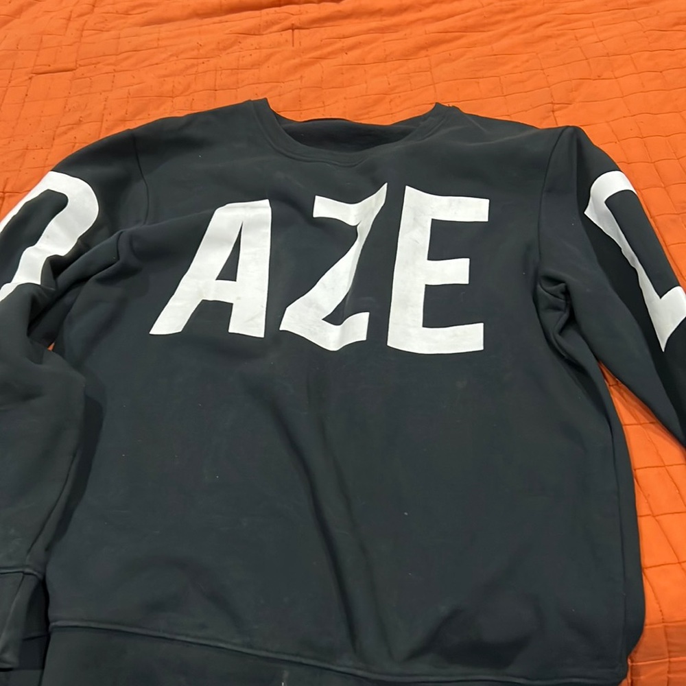 Dazed sweater